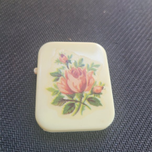 RARE! Vintage Squibb's tablet/pill box dispenser. Beautiful rose on the front - Picture 5 of 6